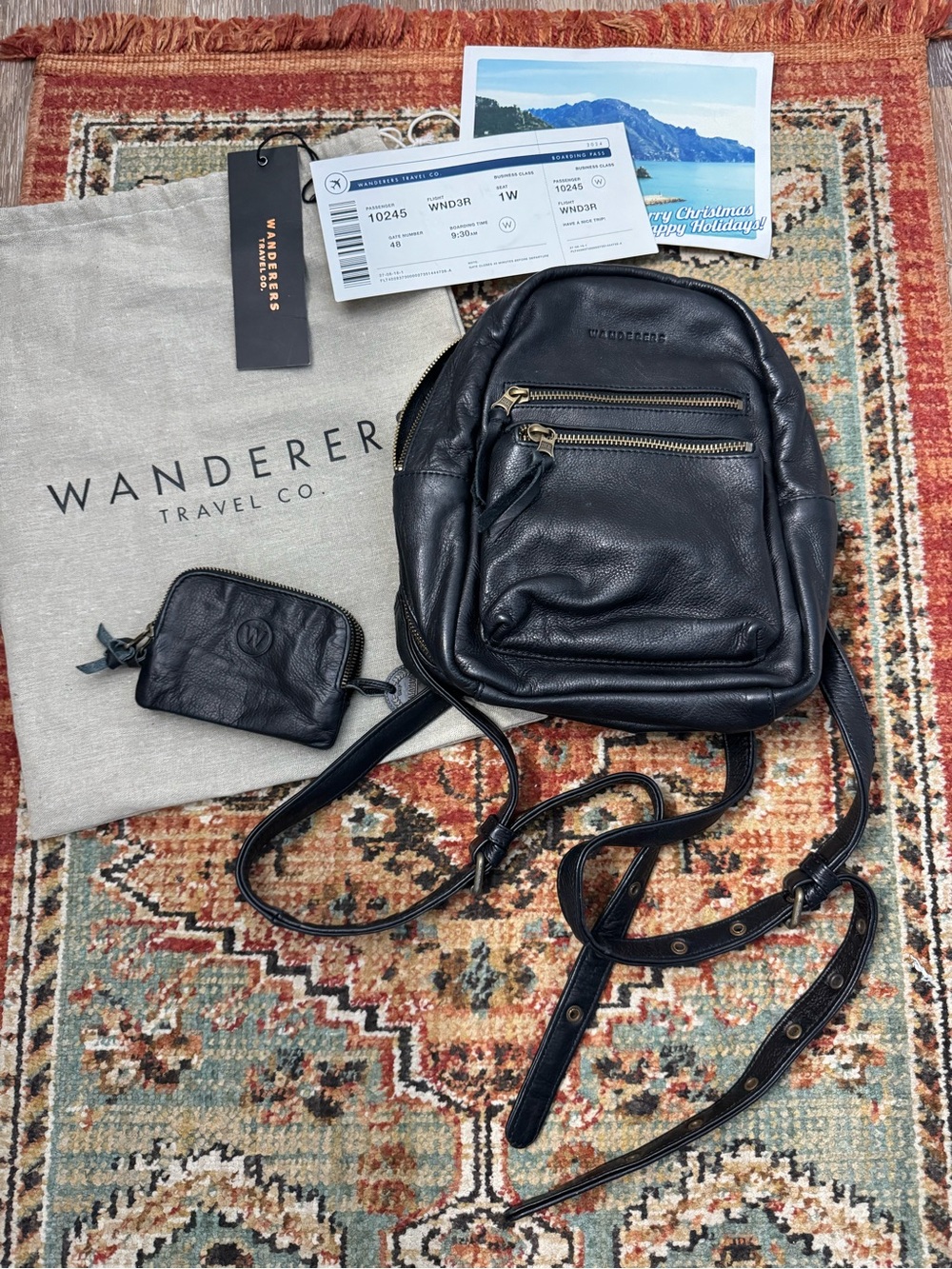 Like new, WANDERERS Travel Co., Mini Californian & Venetian Card Wallet bundle